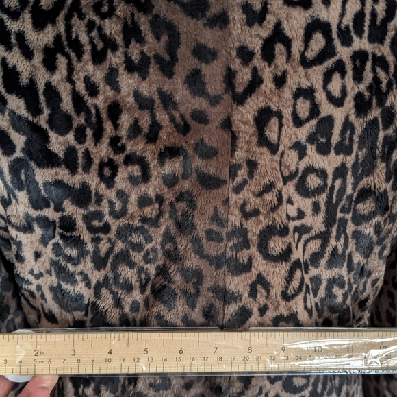 Weatherproof Faux Fur Coat - Picture 4 of 13